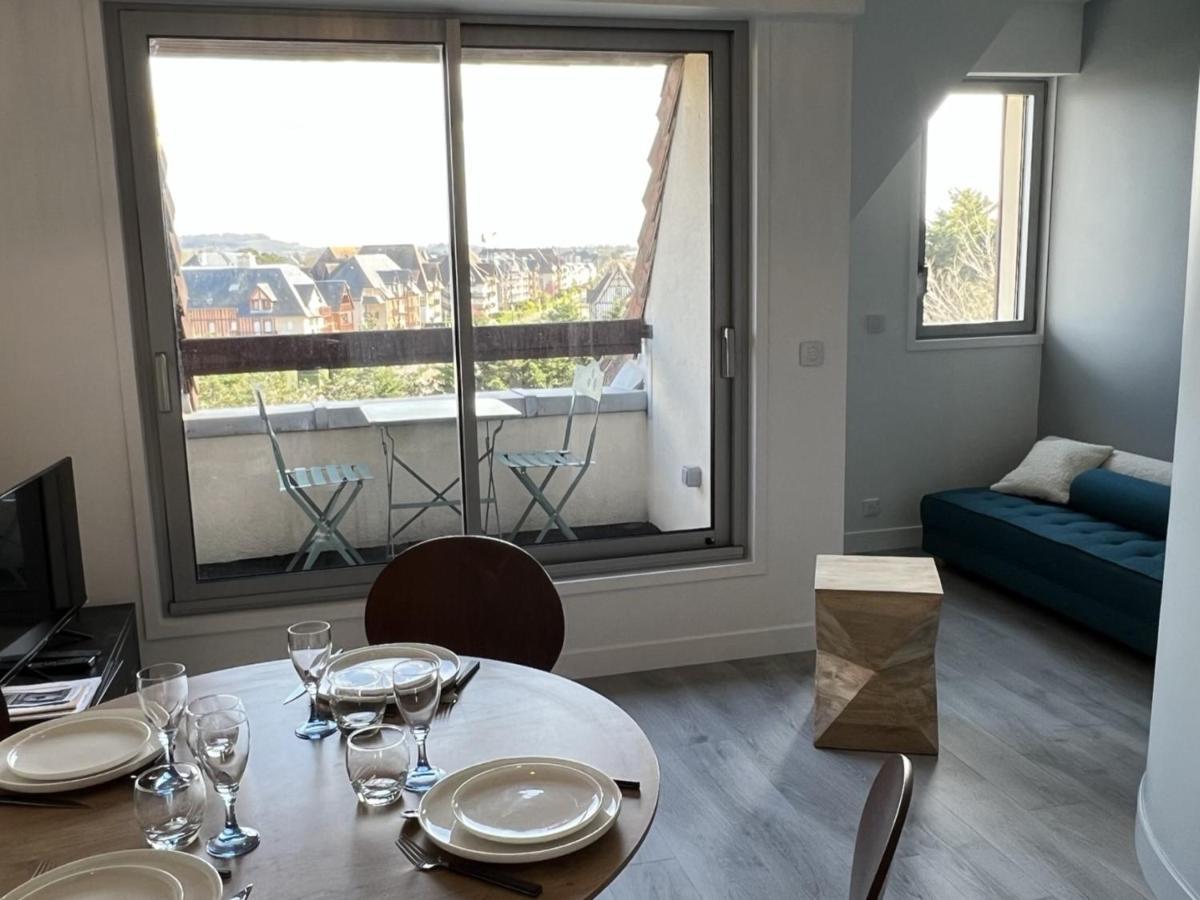 Cabourg : Duplex Renove 2 Pieces, Acces Direct Plage, Fibre, Parking, Cuisine Equipee, 4 Pers. - Fr-1-487-351 Экстерьер фото