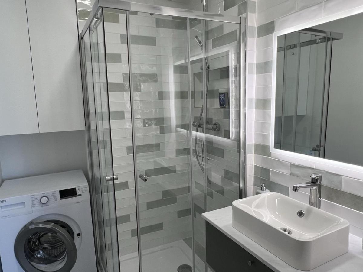 Cabourg : Duplex Renove 2 Pieces, Acces Direct Plage, Fibre, Parking, Cuisine Equipee, 4 Pers. - Fr-1-487-351 Экстерьер фото